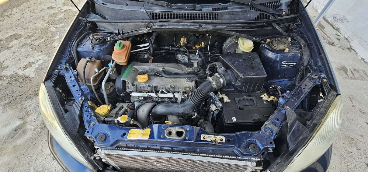 تيگو موديل 2011 گير ميكانيكي
مكينه وگير بلادي ومكفولات والسياره استخدام شخصي
كل كهربائيات بلاديه و اي نقص مابيهه...
تبريد تدفئه مكفول رقم بغداد بيهه جاملغ بدون كص فقط صبغ نص وبيهه ضربه يم الباب موضحه بلصوره
مكان السياره كربلاء
سعرهه ب55 وبيهه مجال
***********
