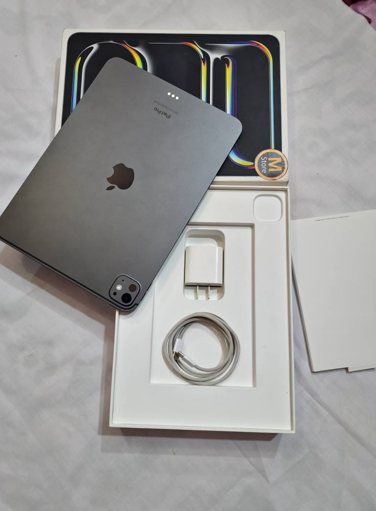 ايباد برو M4 ذاكره 512 بطاريه 100 عدد الدورات 21 استخدام شهر فقط كامل ملحقات كيبور عربي انكليزي الاصلي+قلم الاصلي+كفرات 2 دفتري ونص +سماعه بلوتوث وسماعه واير+هديه مناظر بلوتوث حصريه كل ذن الملحقات وبسعر مليون و850 جديد بمعنى الكلمه المدينة, البصرة


**إذا كنت صاحب هذا الإعلان وتريد حذفه لأي سبب، رجاءا أرسل رسالة إلى الدعم الفني**