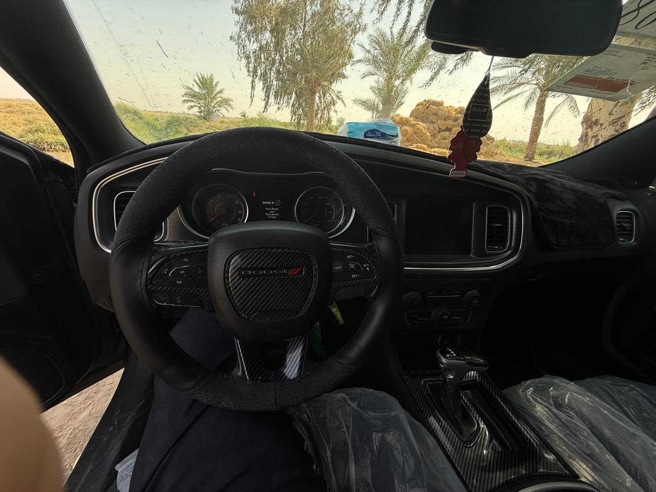 السلام عليكم للبيع جارجر موديل 2016 وارد امريكي بيه الجاملغ فقط والباقي كفاله عامه رقم بغداد تحويل ثاني يوم فئه sxt معروفه مواصفاتها محرك 6 مكان السياره بابل رقم الهاتف ***********
السعر 180 وبيه مجال
