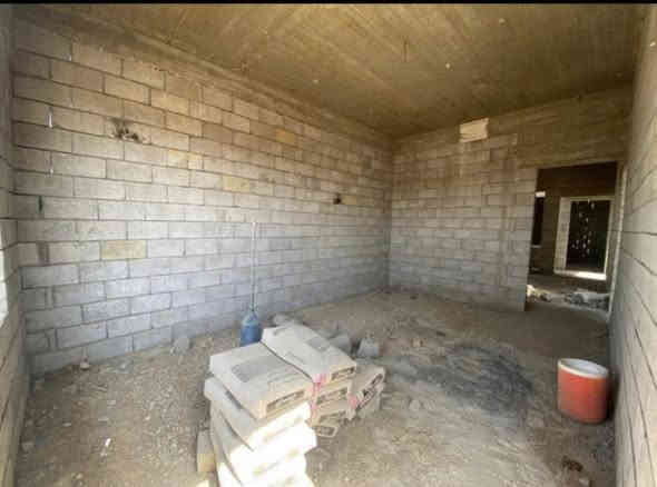 � هيگل للبيع – فرصة لا تعوّض! 🏡
📍 الموقع: الموصل – [ الملايين الثانيه ]

📐 المساحة: [160.متر واجهة 8متر  ]

🛏️ عدد الغرف: [ 2غرف نوم ]

🛁 عدد الحمامات: [ 1حمام ]

🍽️ مطبخ + صالة + إستقبال + كراج + سطح 

✨ المميزات:

✅ موقع حيوي وقريب من الخدمات

✅ بناء مرتب 

✅ مدخل مستقل

💸 السعر 50 مليون  .

I 

📞 للاستفسار والمعاينة اتصلوا بنا على الأرقام التالية:

***********

***********

📍 أو زورونا في مكتب ارض السلام  للعقارات

📍 الموصل – شارع التعليم العالي التربيه الرابعه

📌 لا تفوّت الفرصة وسارع بالحجز، العرض محدود!
