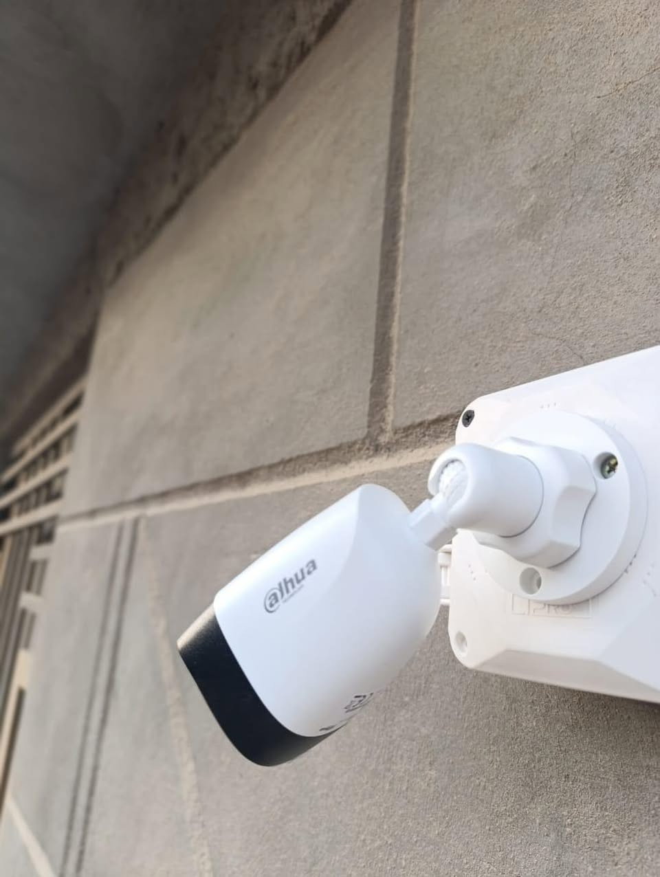 اختصر الزمن والجهد وتمتع بالجودة 
سلام عليكم 
تم تأمين منزل احد زبائننا ب ٤ كاميرات من شركة دهوا 
دقة ٢ ميكا 
صوت وصوره 
ليلي الوان 
ضمان سنه استبدال 
#العنوان #
كربلاء/ طويريج/ شارع البلدية/ مجاور المستوصف الطبي 
# هاتف #
***********
***********
جملة- مفرد 
اسعار خاصة للمنصبين
