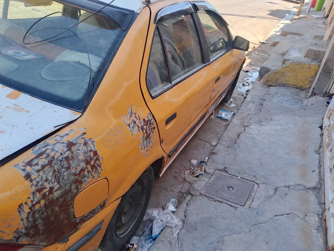 سيارة سمند مديل 2010
سنوية لل27 
هيئة وغرامات مصغرة وكلها علينا
محرك وگير خير من الله 
حدادية نص عمر 
مكانها كفاءات الشماعية قرب مدرسة بغداد البنائة الجديدة 
سعرها 25 ورقة
 واي استفسار على هذا الرقم ***********
