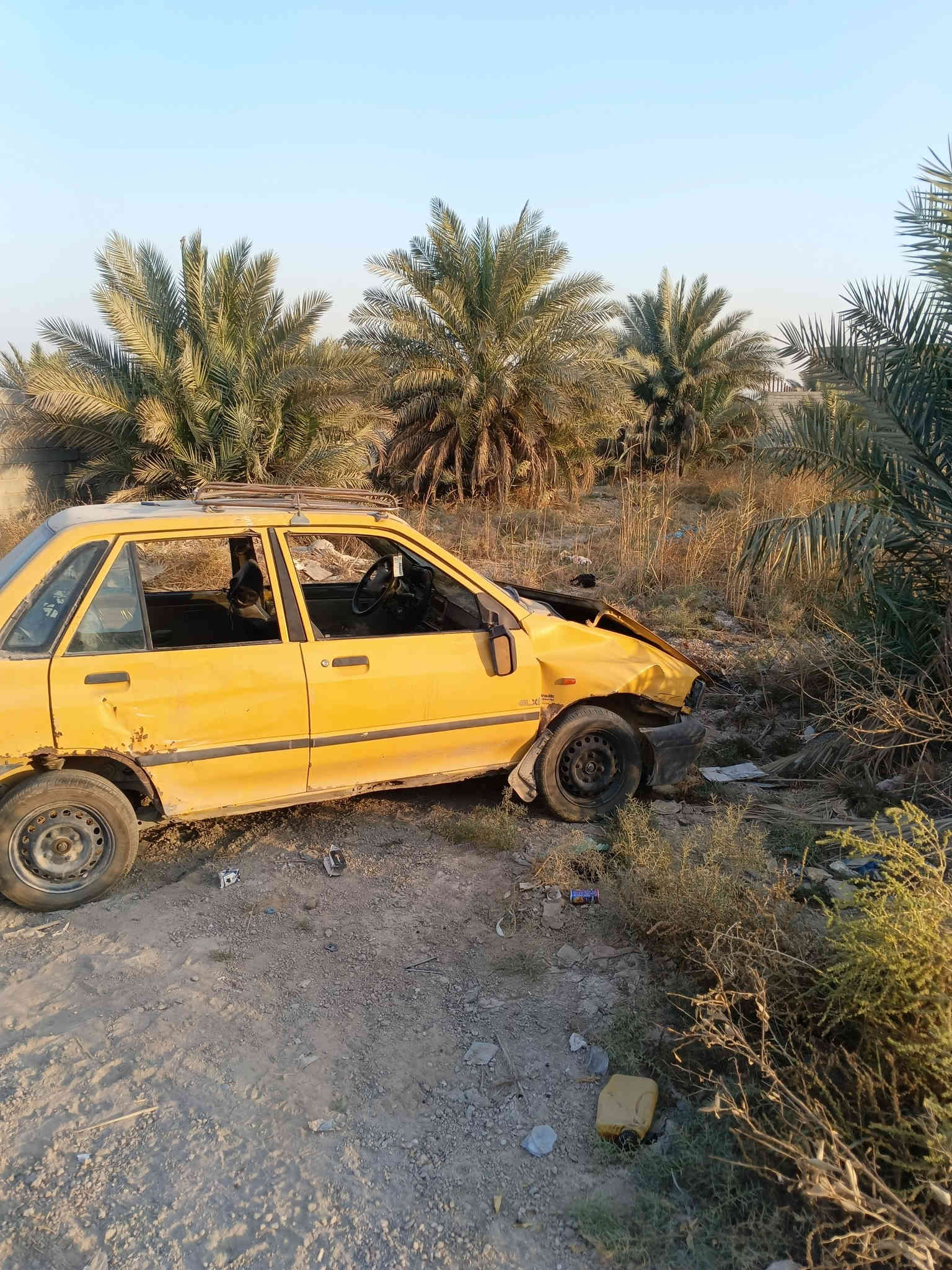 سلام عليكم سايبا 2009 اصوليه بيه حادث مثل ماموضح بلصور سنويه صاقطه عليه غرامه 300 الف راعيه يريد مداور ادليك بي وانت وياه ابيع علا هاي الحطه برميل واربع تايرات السعر 4 ورقات وبيه مجال عنواني" كربلاء ***********
