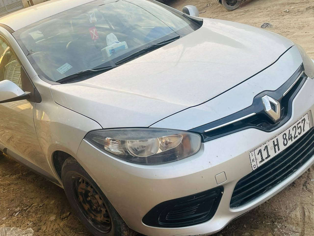 سلام عليكم فلونس 2016 كير اتوماتيكي مجهز براديتر تبريد دهن مسوي اني  استلام شركة باسمي ماشية 93 الف السعر 80 ورقة  
الاتصال على الارقام 
***********
***********
