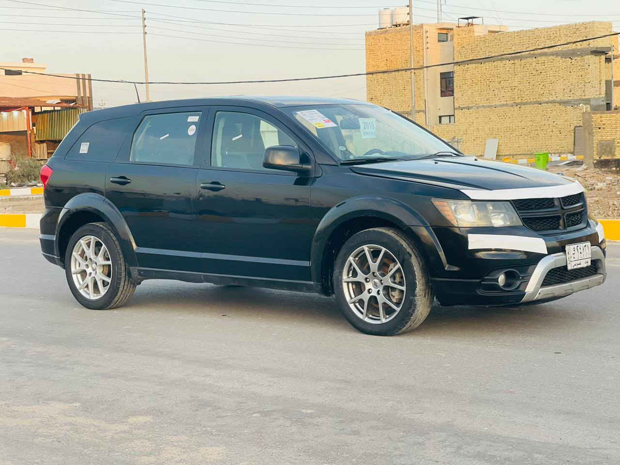 للبيع جورني 2019 وارد امريكي 
رقم بغداد و بأسمي جاملغ وبنيد
السياره فول مواصفات 1/1 كروز 
6سلندر
7راكب
3قطع تبريد سياه فول 1/1
جديده وجاهزه للأخير ما نقصه شي مكانه الناصرية المركز السعر 115 وبيه مجال للاستفسار*********** واتساب
