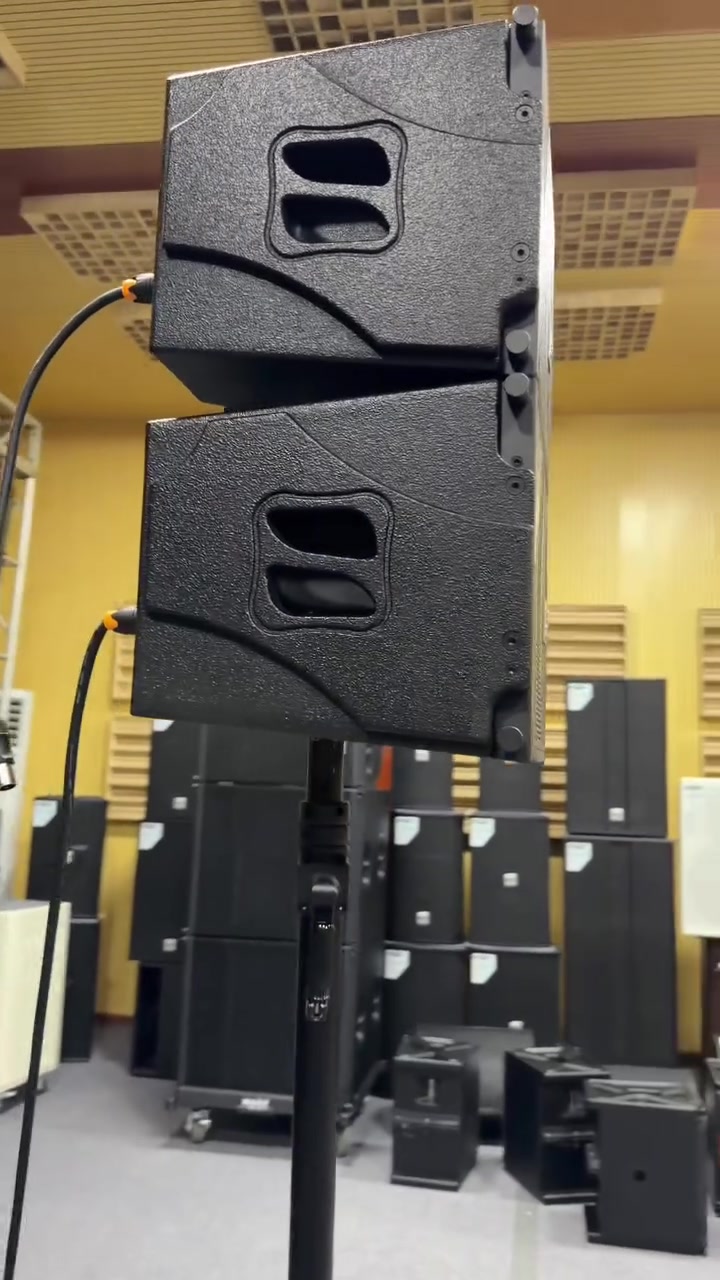 Single 18-inch active subwoofer + single 10-inch coaxial array

📲DM us for more information
WeChat & WhatsApp: +86 15917301186

 #speakerfactory #linearray #MJAUDIO #matrizlineal  #proaudio #soundsystem #linearraysystem #fabricadealtavoces #professionalspeaker #linearrayactivo


**إذا كنت صاحب هذا الإعلان وتريد حذفه لأي سبب، رجاءا أرسل رسالة إلى الدعم الفني**