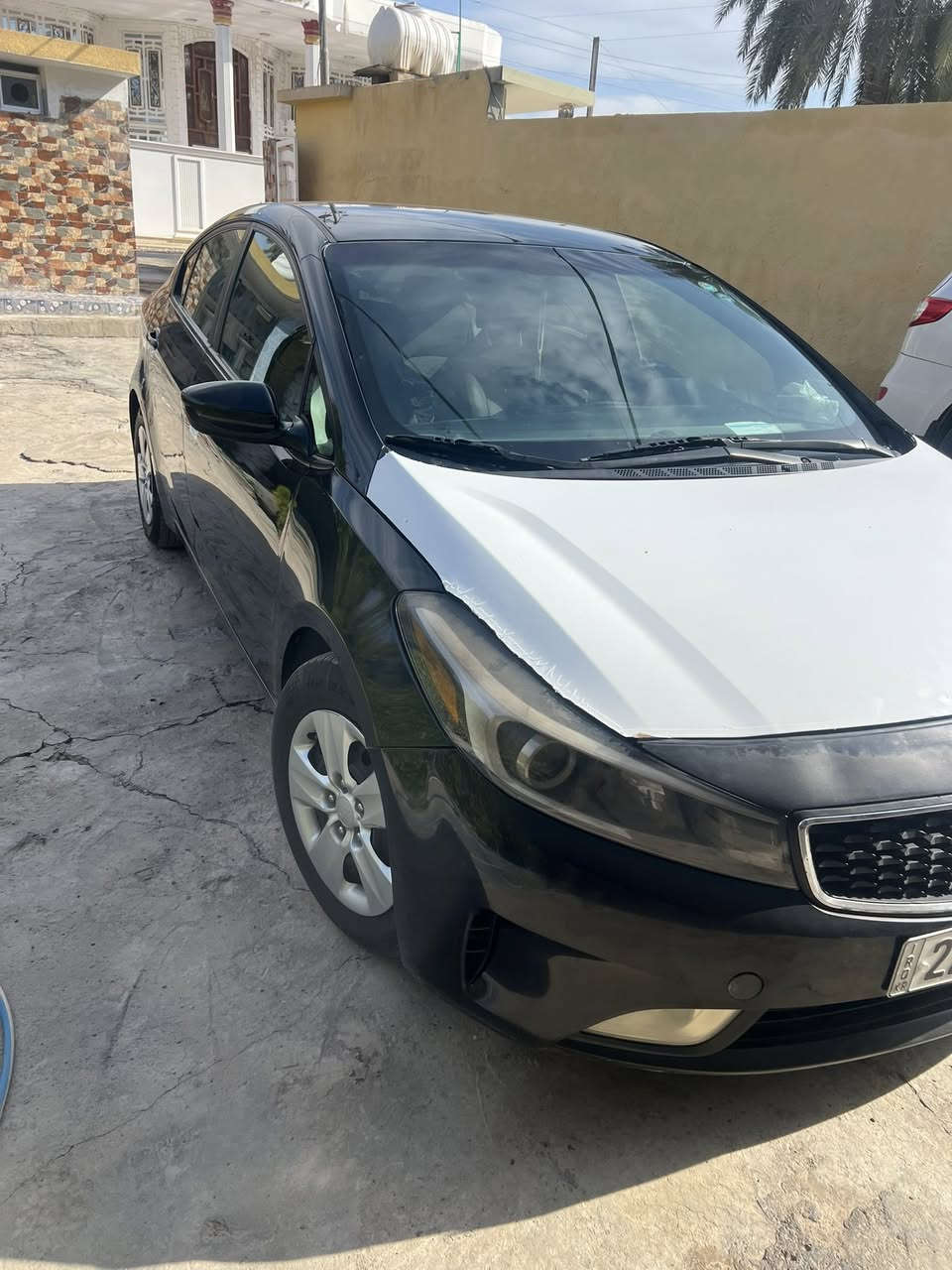 السلام عليكم
فورتي 2018

بيه قطعتين بنيد وجاملغ 

مكينه 2000دوش 

واسط صويره 
السعر 

 

 ***********
