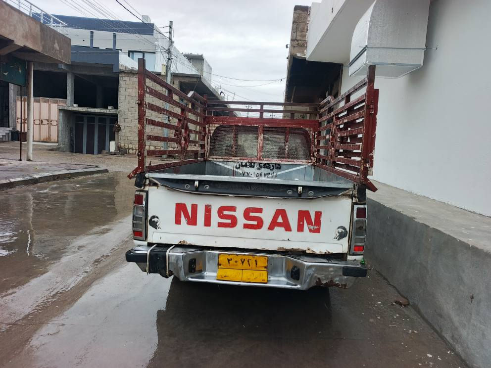 نيسان موديل 2001 سه نه وى 1مانكه به سه ر جووه به ناوي خومانه وه يه ته بريدو با وه ر شوين عربت زماره ى خاوه ني شوين عربت *********** السليمانية, العراق
