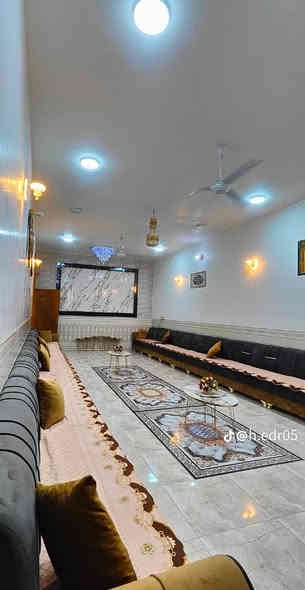 السلام عليكم بيت للبيع المساحه الكليه 520م تحت البناء 320م 
طابقين بناء حديث المكان حي الجمعيه على الشط الاستفسار ***********
