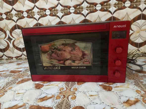 فرن جديد مستخدم قليل حجم جبير. سعر125بل حيانيه بل مدينه مكلف بل نشر رقم رعيه ***********

