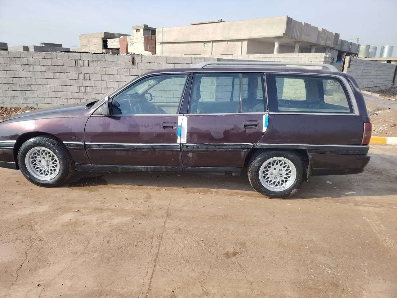 اوبل اوميكا ستيشن موديل 91 حجم 20 رقم كركوك  لل 2030 شرط من الدعاميه للدعاميه السعر 33 للاستفسار ***********
