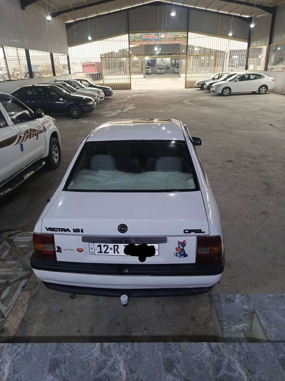 سلام عليكم 
اوبل فيكترا للبيع موديل 92 حجم 18.كير عادي تخم تواير جديد ماكينه وكير شرط رقم نينوى دولي كربون بنزين موجود كهربائيات كل شي شغال  شرط وكاله والتحويل 
السعر45 دولار بها مجال للطيبين
مكان تلعفر 
الاستفسار ***********
               ‏‪***********
