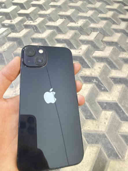 سلام عليكم 
ايفون 13 عادي 
ذاكره 128
 بطاريه 81
جهاز وتر بلادي 
السعر 400 وبي مجال قليل
مكاني بغداد المحمودية 
***********
