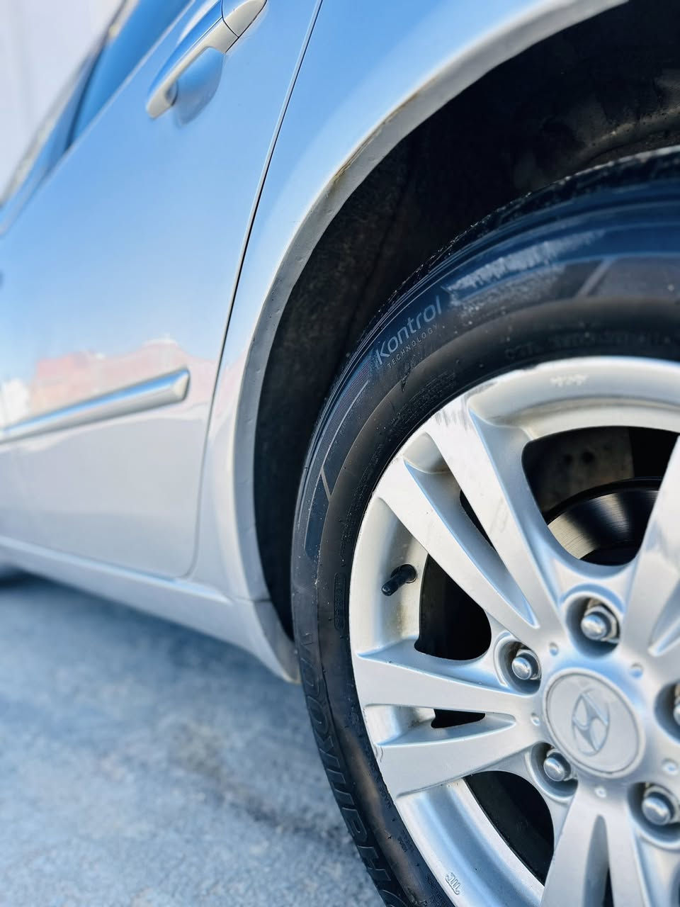 سونتا موديل2009محرك  20 كاتينه حديدماشية   142جمرك رساله مفتوحه .. كيف واصله .. صالون  نظيف. بيج
--------------------------------
#كربوون موجود بالكشف
 السياره ربي يبارك انظيفه انظيفه ...خاليه من الحوادث والقص والقشره
----------------------
المحرك والكمبيو .. ماشالله ربي يبارك
الصاله .. ممتازه تبارك الله
المكيف .. شغال تلج
_____________________________.  
المكان .. طرابلس الخلة الفرجان 
سعر البييع .. 
للاستفسار اكثر اتصل ...
    0914527272 واتساب


**إذا كنت صاحب هذا الإعلان وتريد حذفه لأي سبب، رجاءا أرسل رسالة إلى الدعم الفني**