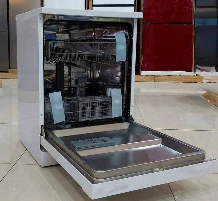 للبيع للاستفسار على الخاص او واتس اب ***********
