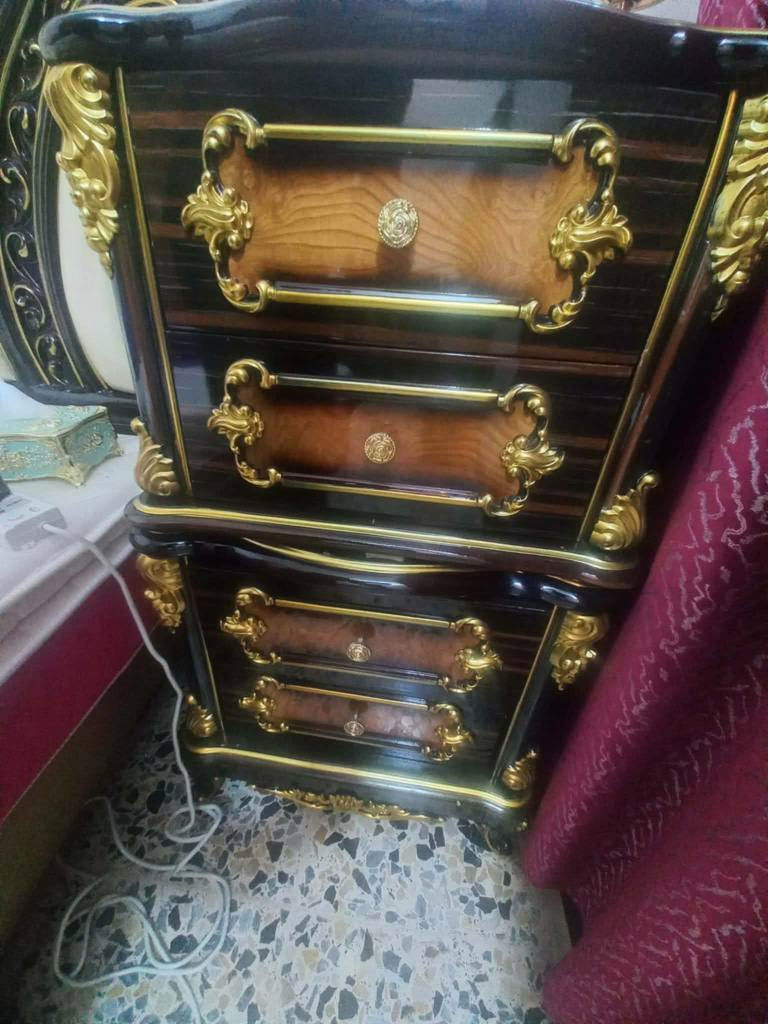 غرفه اخت الجديده شخط مابيها هاي صورها وهيه خاليها مامشدوده شلت من البيت فصختها وعفتها مفصخه الغرفه عباره عن جديده شخط وغخد مابيها اي ضرر ييها مت بعد نا تشدها اي ضرر بيها ترجعها للبيت الغرفه ماخذها مليون وميتين صارلها سنه ونص عندي رايدها ٦٠٠ بيعا مجال الغرفه تتكون من كنتوا ٦ أبواب  كومديات مجرات ثنين نيز تواليت جربايه طابوريه زغيره بدون زاويه هاي الغرف تحي بكراتين بدون زاويه الغرفه حلوه وجديده ماكلك نضيفه اني اكولك جديده سعرها ٦٠٠ بيها مجال العنوان النجف شارع المطار النجف, العراق


**إذا كنت صاحب هذا الإعلان وتريد حذفه لأي سبب، رجاءا أرسل رسالة إلى الدعم الفني**