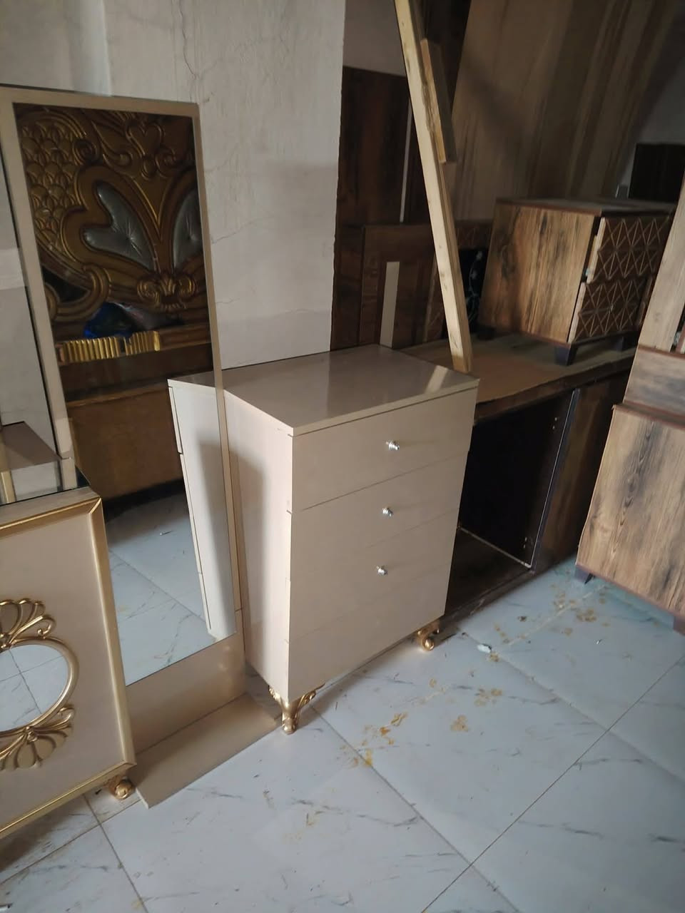 ديالى جلولاء توصيل موجود بيع شراء مراوس ***********
***********
