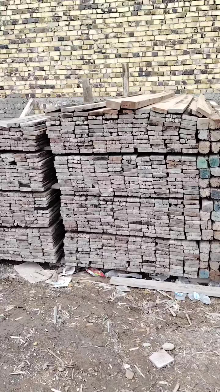 خشب للبيع روسي تارس 
16.مكعب 
***********
الحله نادر الثانيه
