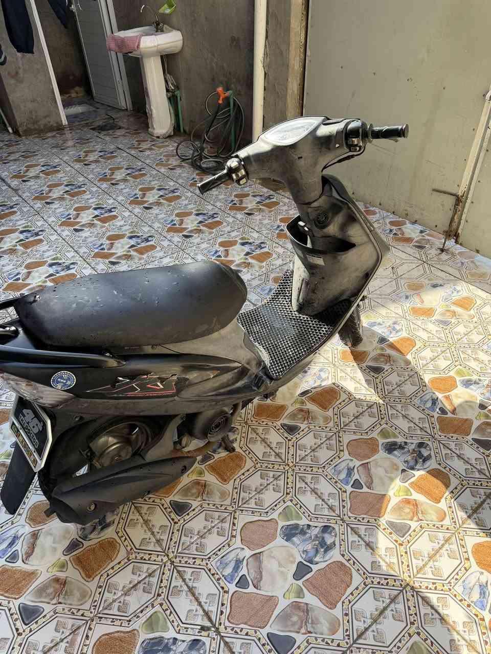 السلام عليكم دراجه ماكس عدله للبيع ياباني الدراجه صارله 15 يوم من نزلته من الرمبه جديدها لوك كلها ختم واحد الدراجه سلف هندر كلها شغال مكينه مامفتوحه ابد لوك بعدها على وضع الشركه الدراجه 
العنوان / بابل بكرلي 
السعر / خاص 
الرقم/***********  وبيه واتساب
