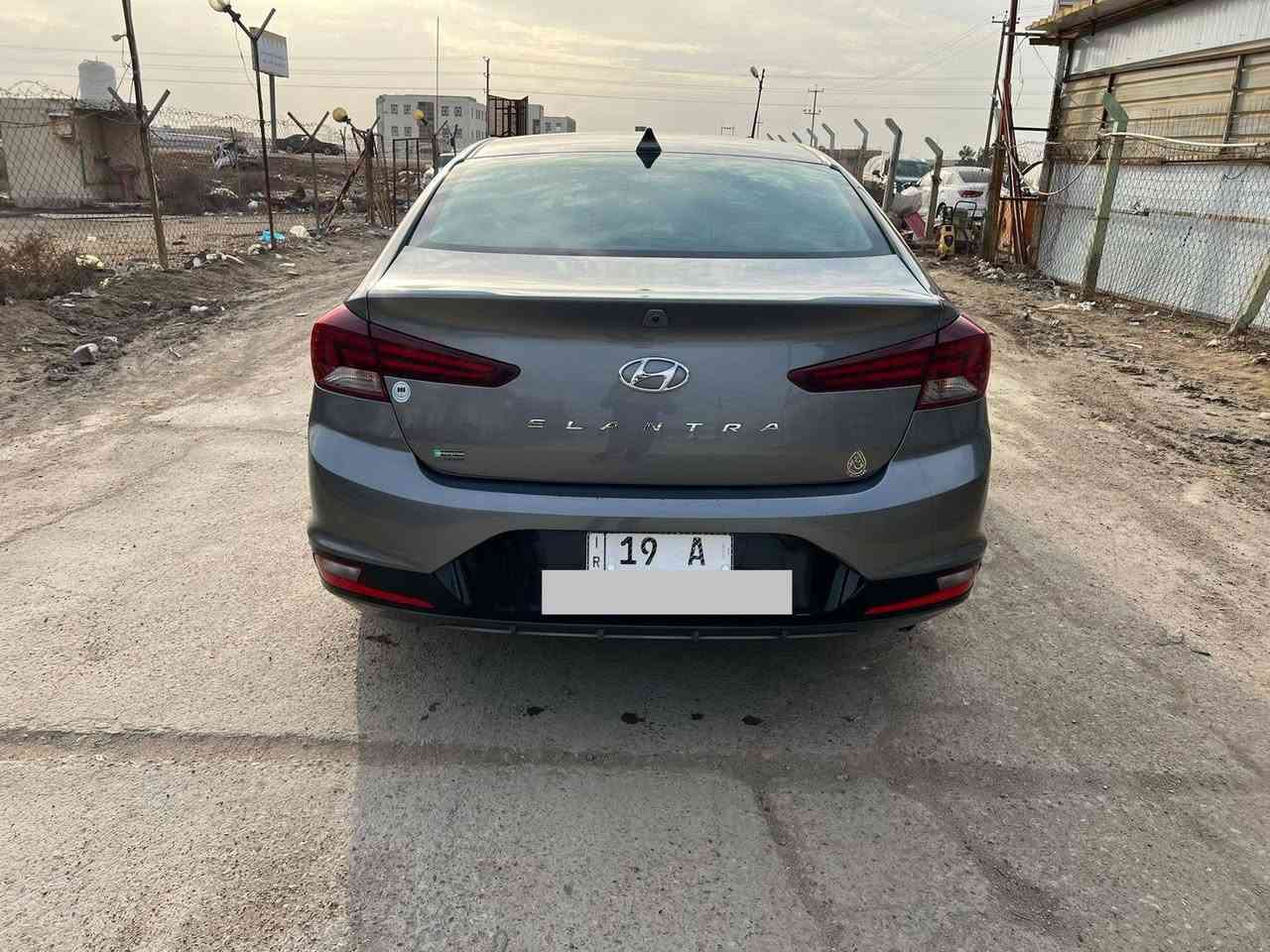 السلام عليكم
النترا 2019 وارد امريكي سياره كفاله. مع مرفق سونار  
موصفات عاديه 
مثبت سرعه 
مسار بين خطين  
زرع عدسات لد  
مكينه 2000 دوش
 سياره بسمي رقم نكليزي كربلاء 
 ***********
العنوان  ذي قار الشطره 
 السعر 138 وبيها مجال  
سياره جاهزه

