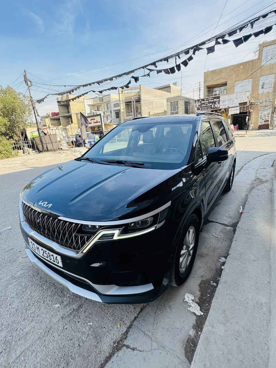 سلام عليكم
كيا كرلفان وارد امريكي موديل 2023 سيارة فول ١/١ ما عدة الفتحة ماشية 27 الف سيارة بوضع الزيرو جديدة للاخير حادثها بنيد وجاملغ مبدلات إصليات نفس ألون سيارة 7 نفر مكينة 6 سلندر 
المواصفات :- 
ثلاث بصمات 
كشن كهرباء 
أبواب خلفية كهرباء 
رادارات
سايد بريك دكمة 
تدفئة كشنات امامية 
ثلاث أنظمة قيادة ( ايكو / نورمال / سبورت )
اوتوهولد 
حساسات 
مانع تزحلق 
تحديد مسار 
كروز تثبيت سرعة 
كشنات جلد 
كامرة خلفية دوارة 
شاشة كبيرة 

السيارة رقمها بغداد 
عنوان بغداد 
السعر 250 ورقة 
***********
