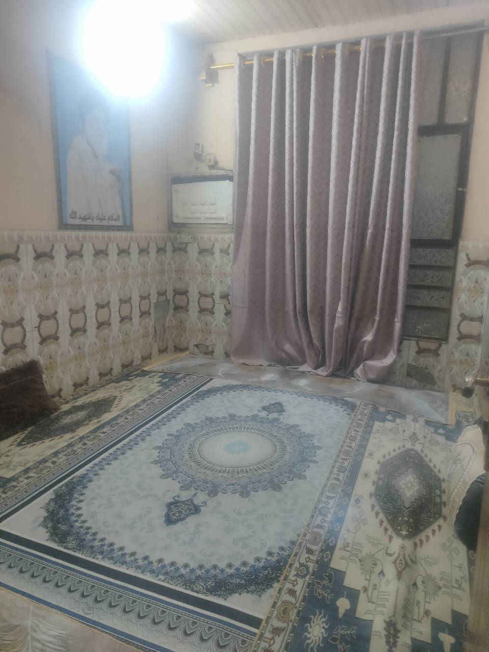 تجاوز الموقع خلف مستوصف الساهرون
المساحه 100متر
بيت كامل مابي اي نقص 
ماء كهرباء مجاري 

***********
