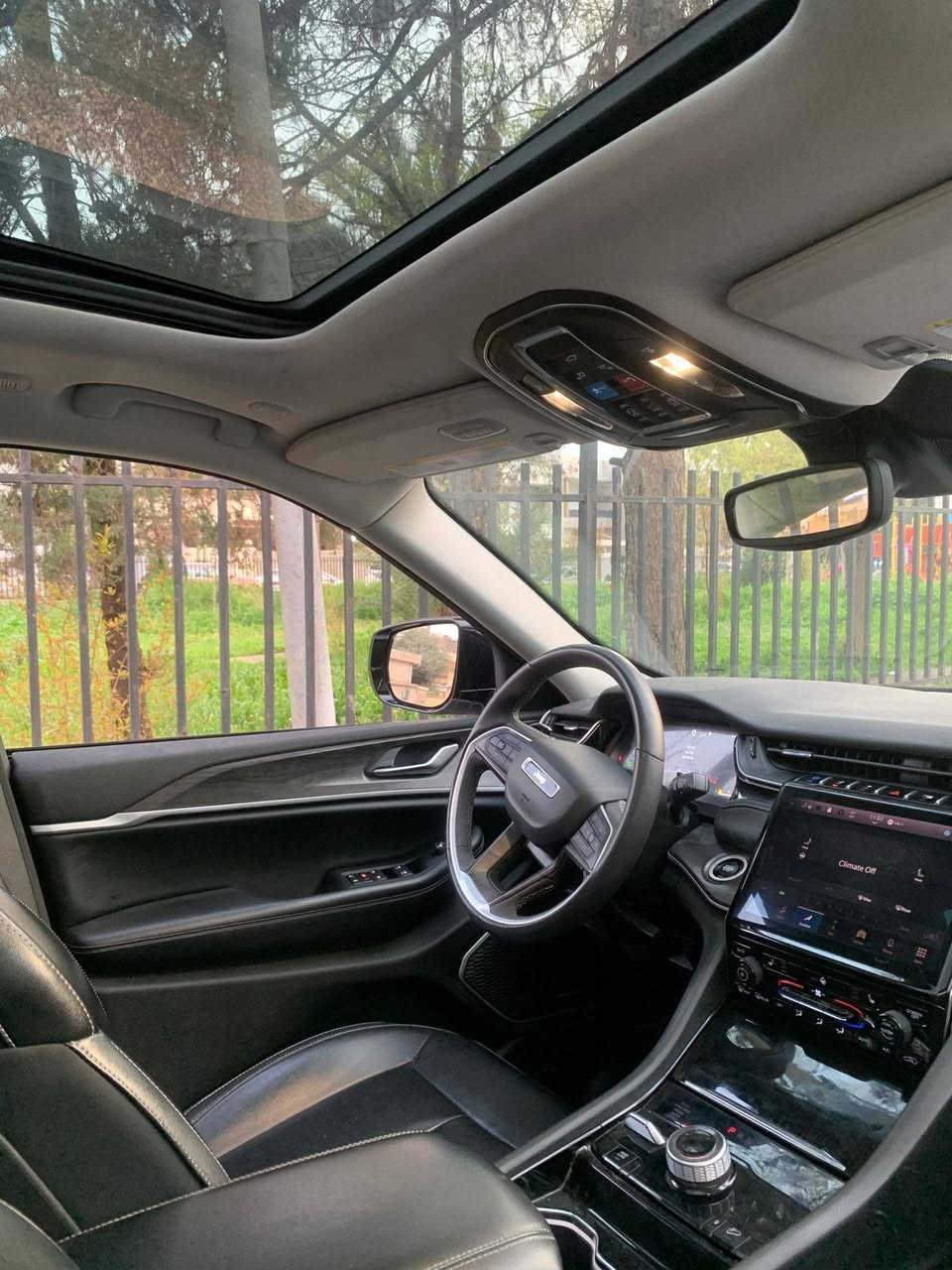 کـــــــوردی - عربي

🔸. جێپ گڕاند شیڕۆکی 
🔸. مـــــــۆدیل / 2023 
🔸. مواسفات /  لیمتید 
🔸. پانۆڕاما . دبل ئەکسل 
🔸. مەکینە / V.4 _20 هایبرێد 
🔸. ڕۆیشتن / ٤٠ هەزار میل 
🔸. ژمارە کاتی شکاوە 
🔸. سبوغ یەک چاملغی سایق 
🔸. بێ ناوگرتن ، ئێڕباگ سیستەم 

. نـــــــــرخ ( ٣٠٥ $ ) معاملە 
. ناونیشان هەولێر ئازادی 

گۆڕینەوە نیە تەنها فرۆشتن 
. واتس ئاپ / ***********

__________________________

عربي : فقط بیع نقدي 
بدون مراوسة ، بدون اقساط 

🔸. جیب كراند شیروكي 
🔸. مــــــــودیل / ۲۰۲۳ 
🔸.مواصفات / لیمتید 
🔸. بانوراما ، دبل آكسل 
🔸. محرك / V.4 _20 هایبرید 
🔸. ماشي /  ٤۰ آلف مــــیل 
🔸. رقم كاتي ، باقي شهر 
🔸. صبغ جاملغ آمامي سایق 
🔸. بدون دواخل ، آیرباك سیستم 

🔸. سعـــر  ( ۳۰٥ $ ) معاملة 
🔹. عنوان آربیل آزادي 

. واتس اب / *********** أربيل, العراق
