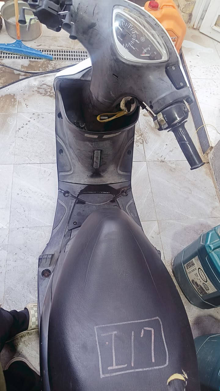 سلام عليكم عيني دراجه صاله شهر من طالعه  دراجه برغي ما مفتوح بيه دراجه كرتون ***********سعر خاص ارد بس وتساب مركز ناصريه
