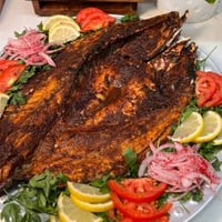 تثبيت حجز • مراسلة صفحة • مطعم وحدائق النخيل 2