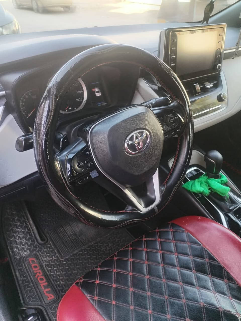 سلام عليكم كورلا ٢٠٢٠ جاملغ خلفي. بابين كلير باقي كفاله سياره بغداد بسمي تحكم استيرن شاشه سياره حلوه مكان دوره ابودشير   رقمي ***********
