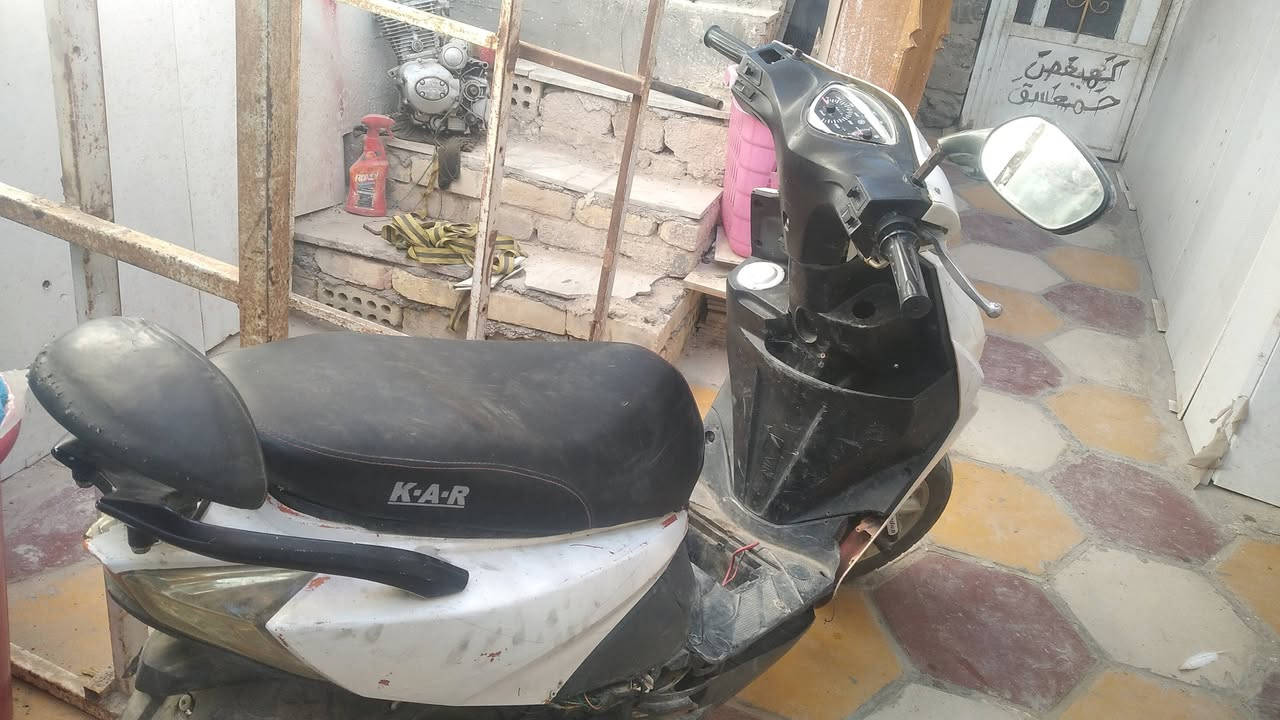 البيع شغاله بس عوزه هندر خربان ب١٢٥الف عنوان مدينه الصدر الناصريه قرب مضخه مياه ***********
