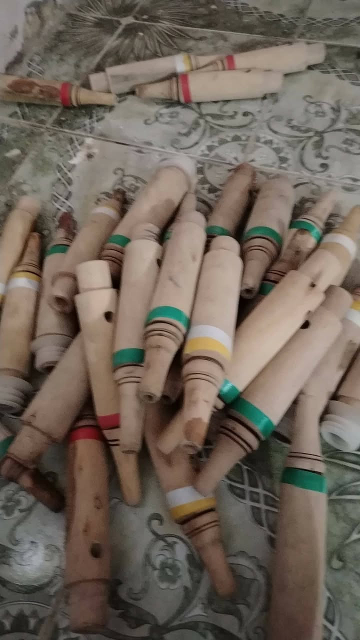 السلام عليكم
بكار صفصاف العدد ٣٥ بكار
السعر ٤ الف 
بكار كربلائي العدد ١٠ بكارات
السعر ٧ الاف
للاستفسار ***********
