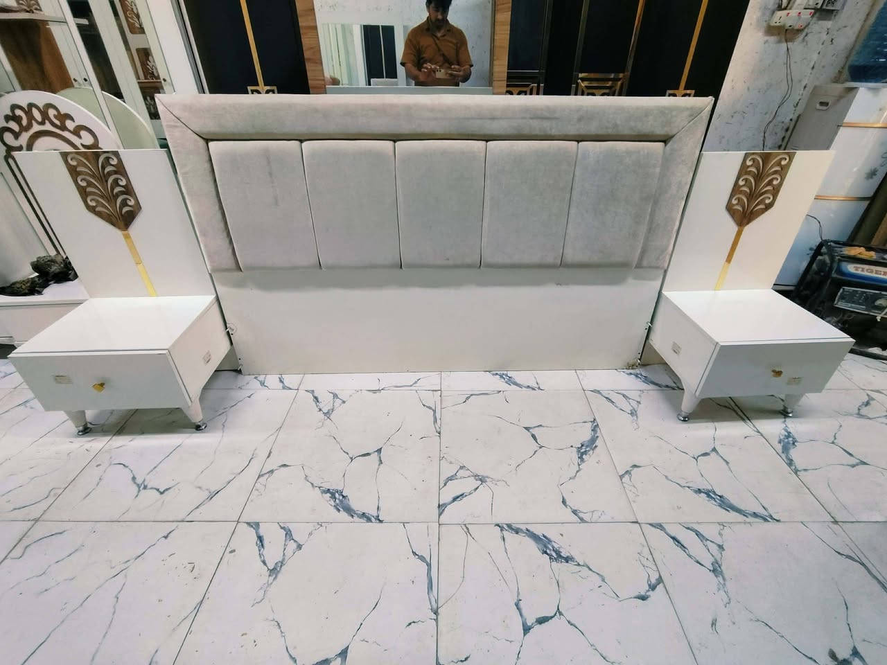 غرفة تركي 5قطع نظام ابواب ❤ ✨
السعر 475 مع الشد 🪛ونقل 🚙
داخل بغداد متوفر توصيل لجميع المحافظات 🇮🇶


**إذا كنت صاحب هذا الإعلان وتريد حذفه لأي سبب، رجاءا أرسل رسالة إلى الدعم الفني**