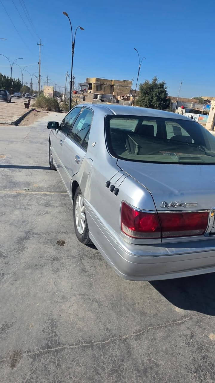 السلام عليكم ملكه ٢٠٠١ اصل سياره دكمتين مشروع وطني بسمي كفاله. كصه ونقل جثه وعيب شرعي اصوليات  
مدفوع كمركها ورقمها قرار ٤٨ تحويل ثاني يوم كير ومكينه 3000 فيشه وبطل جاهزه من كلهن لايت ابو عيون سياره بيها جراد قليل سنويه ل ٢٠٢٧
السعر 105 
مكاني ناصريه الغراف 
*********** موجود اتصال واتساب
