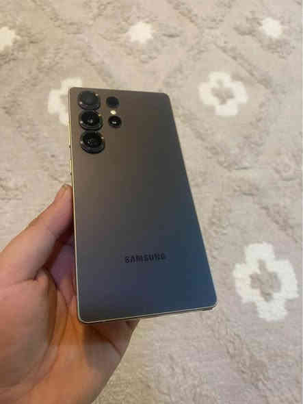 s25 ultra دووسيم كارت رام ١٢ و ٢٥٦ 
جيهازه كه جؤكر نه كراوه به شرتي ئه وه ي جؤكر بكريت ٥٠$ بؤ ٩٠$ تيبجيت به شرت جؤكر نه كرا بؤم بينه  وه 
شووختي نيه ١٠٠/١٠٠ پاكه
٦٨٥$ تؤزيك مه جال 
*********** السليمانية
