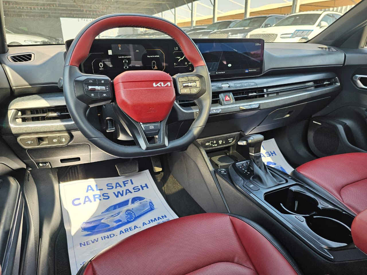 KIA K4
الموديل : 2025

GT LINE : المواصفات
محرك 2000 دوش 

بانوراما

بصمه تشغيل

داخل لونين

كشن جلد كهربائي تدفئه و تبريد

كشن خزن ميموري

ضرر السياره : جاملغ مع حافه البونيد
مبدله 
ايرباكات : بدون بشرط

دواخل : بدون بشرط

السياره حالياً في الشارقه تدخل ع كتاب الشهداء 
تدخل ع اربيل 
***********
