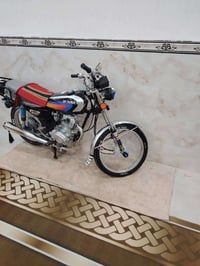 موتور • بدون أوراق