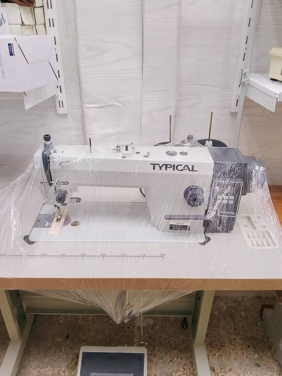 معرض وورشة مروان العبيدي لمكائن الخياطة الصناعية والمنزلية بكافة انواعها يوجد توصيل لجميع محافظات العراق/هاتف_***********
