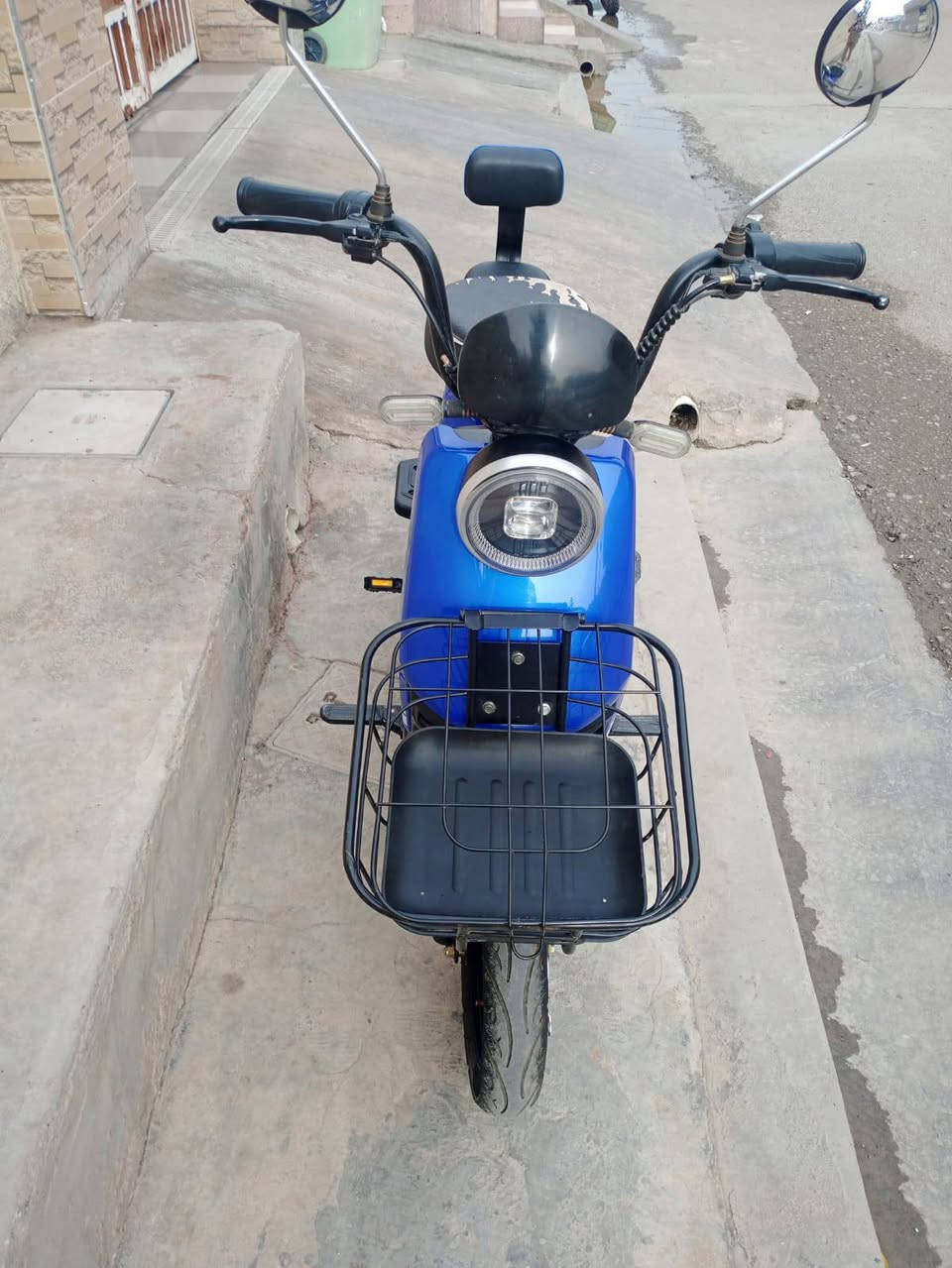 السلام عليكم  باسكل شحن نضيف كامل مابي اي نقص السعر 225 وبي مجال للاستفسار الاتصال   رقم ***********
