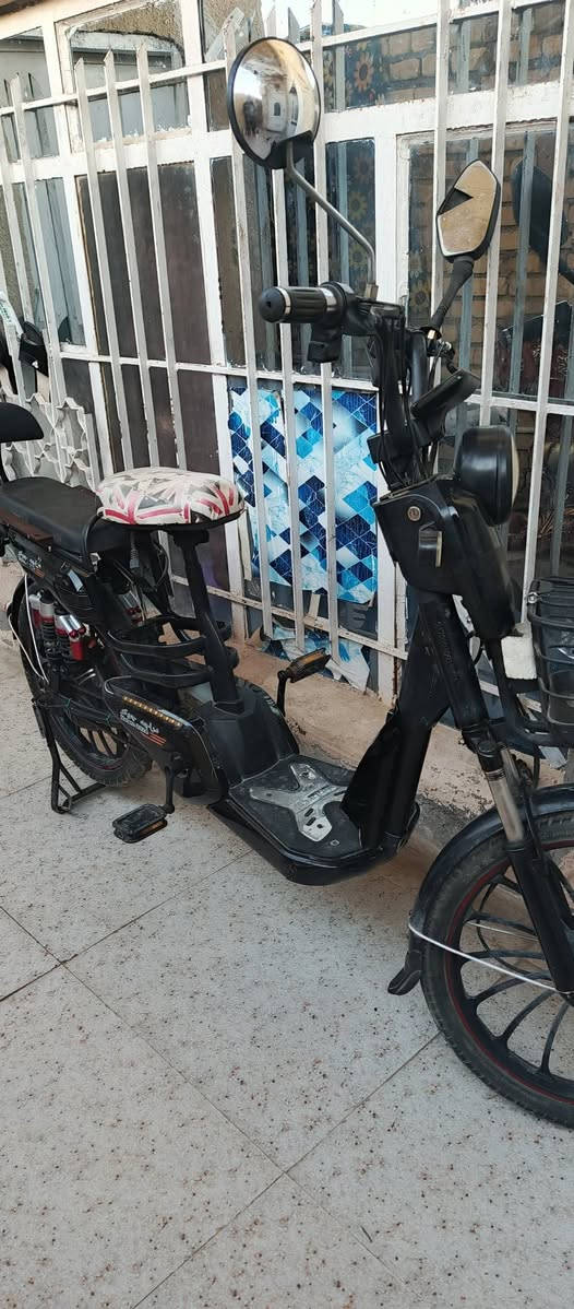 سلام عليكم متاح دراجة شحن للبيع 
بس بطاريات نقص بيه


**إذا كنت صاحب هذا الإعلان وتريد حذفه لأي سبب، رجاءا أرسل رسالة إلى الدعم الفني**