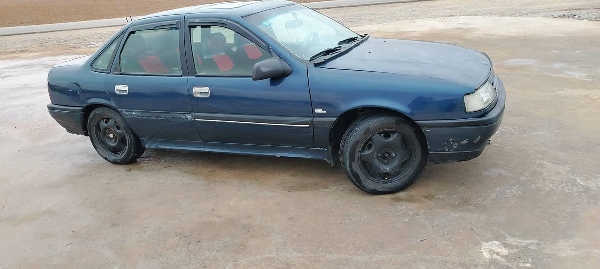 فكتر رقم انبار دولي شرط الوكاله والتحويل مشروع وطني حجم ١٨ ترهم مروس
اوميكا او بيم ٧٣٠ دولي 
السعر ٣٥ طخم تاير جديد باتري جديد 
صبغ عام بدون دعم
محرك زين كير شرط جاهزه مايعوزه شي
***********
***********
