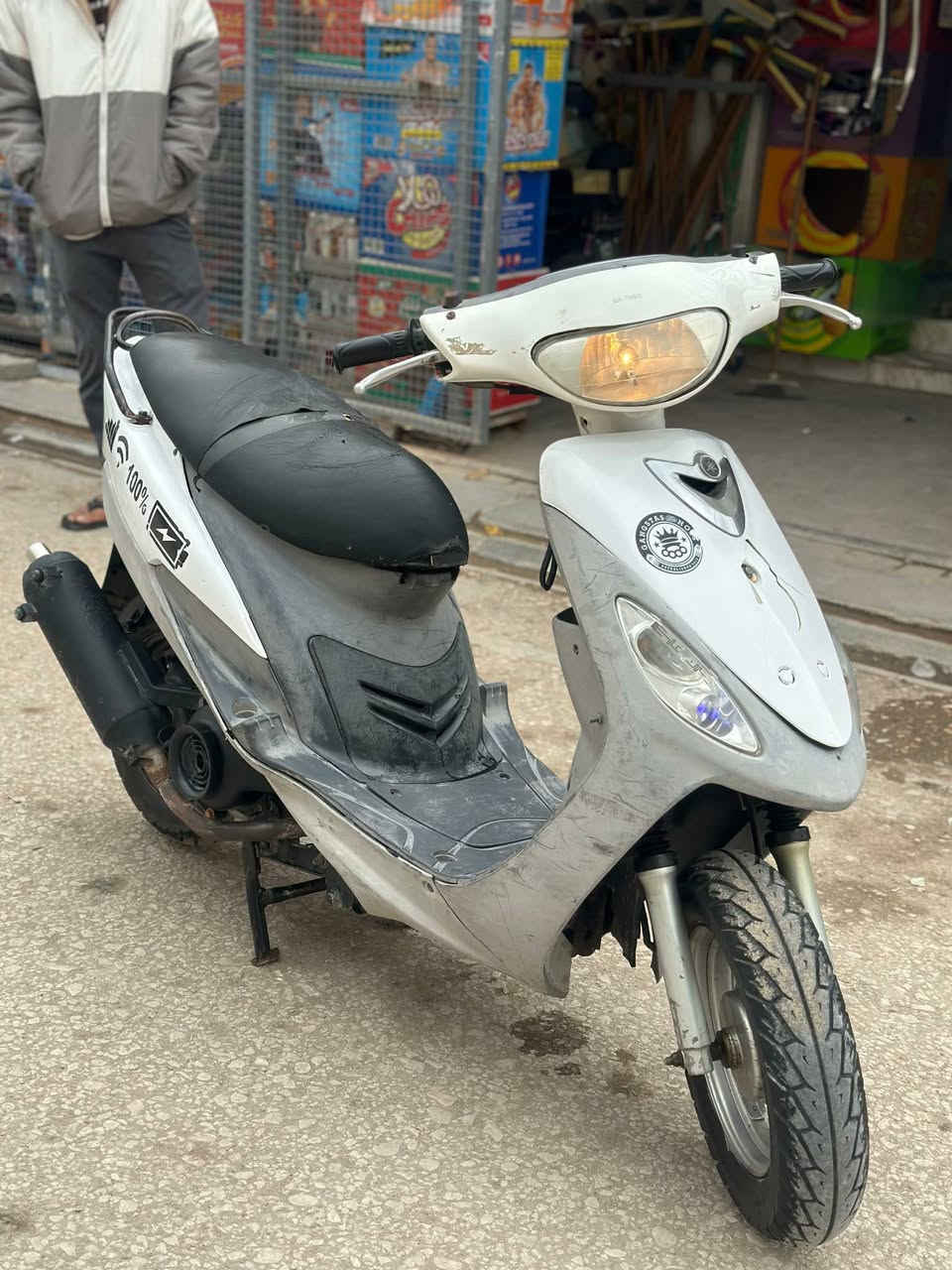 سلام عليكم منغولي للبيع مكينه مامفتوحه 49 درجه بلاديه وجاهزه من كلشي جاملغ الامامي موجود  سعرها 400 وبيه مجال لشراي  مكاني نجف حي العسكري نهايت شارع سبيس 
شراي تعال خاص


**إذا كنت صاحب هذا الإعلان وتريد حذفه لأي سبب، رجاءا أرسل رسالة إلى الدعم الفني**