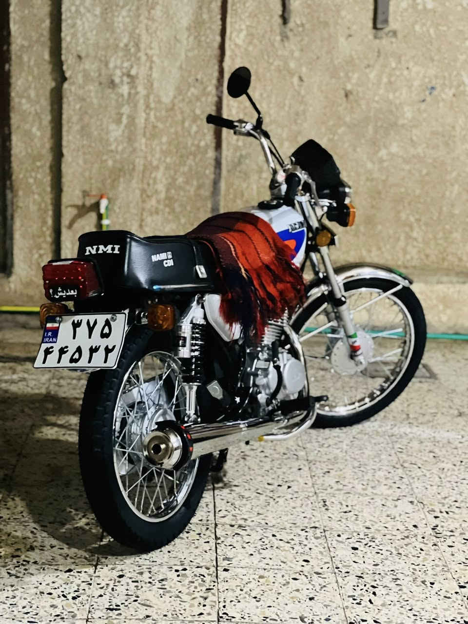 سلام عليكم نامه موديل ٢٢ أوراق اصلولي للبيع
تعمير كله اصلي او جديد كفاله عامه السيبايه موجوده 
السعر ٩٥٠ بيها مجال مستعجل على بيعتها 
***********
