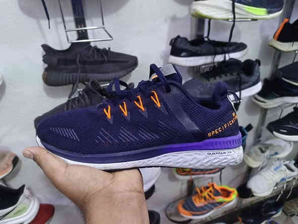 ترانشوز باله رياضي
العنوان الماجديه شارع الملعب 
قرب السوق محل ابوذر 
***********
