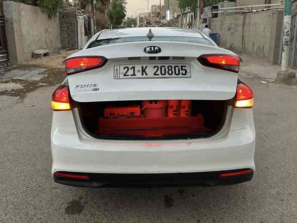 السلام عليكم كيا فورتي وارد أمريكي موديل 2017 حادثها جاملغ وبنيد نفسهن راجعات السيارة ليبل واحد  مواصفات عادية ماشية 107 مكينة وكير وكهربائيات وحدادية خير من اللة  رقم سليمانية تريد تحويل تريد وكالة بسمك عنوانها بغداد كمالية حي الزهراء 
سعر 130 وبيها مجال 
***********
