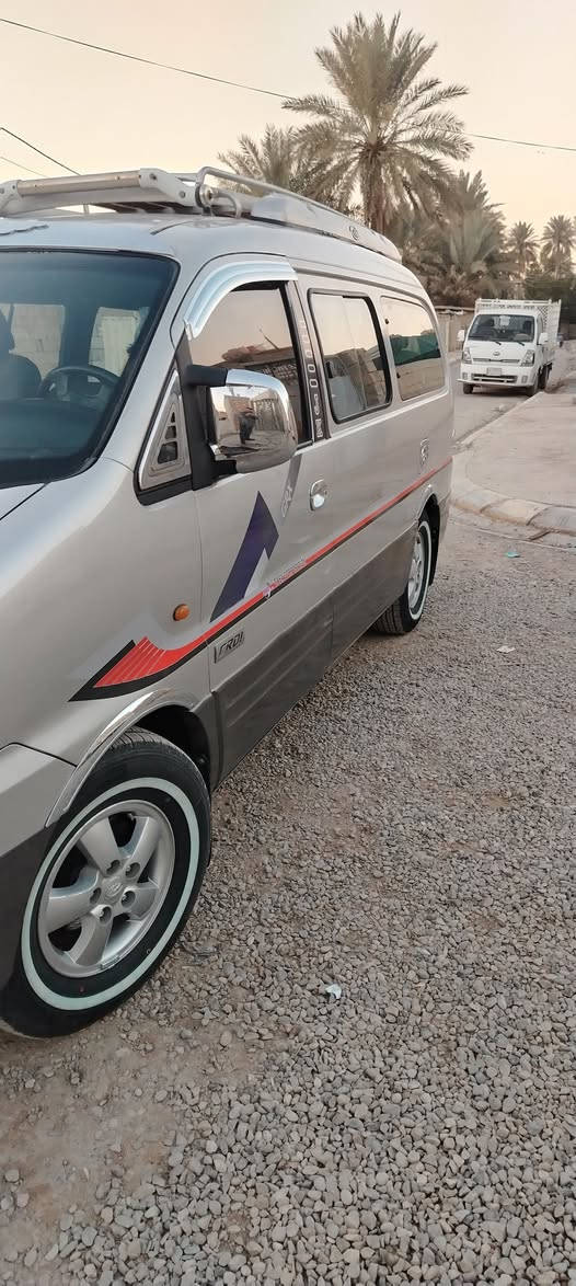 السلام عليكم جميعاً ستاركس موديل 2006 رقم احمر بابل معمره تعمير بل كامل أو تعمير مال جناي مصبوغه عام بيهه ضربه بل جاملغ الخلفي وره باب اسلايت والباقي ابكفالتي تخم ويل تخم تاير باتري جديد الكهربايات كلهه شغاله السياره كبل للشارع مذب عليهه ولا ربع للستفسار الاتصال بالرقم *********** او مراسله الصفحة السعر ٨٥ او بيهه مجال قليل التحويل مو باشر
