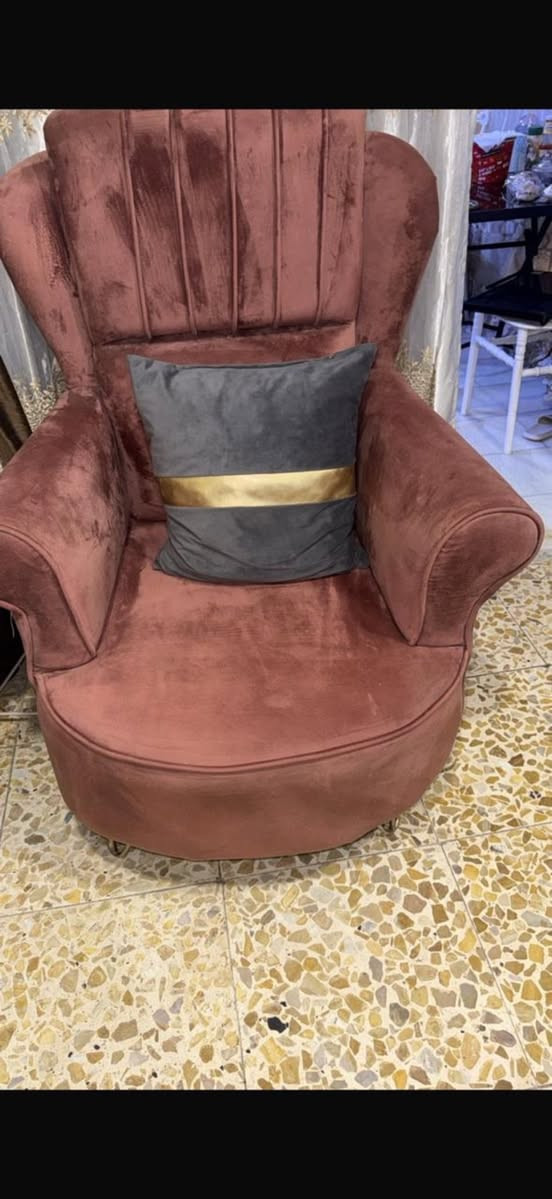 تخم 10 مقاعد كلش نضيف شغل عراقي الاتصال ***********
