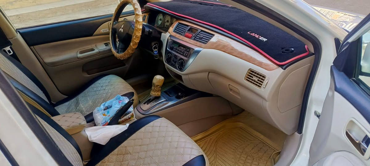 السلام عليكم لانسر 10 بغداد باسمي السعر 92 وبيها مجال المكان ديالى بعقوبه ***********
