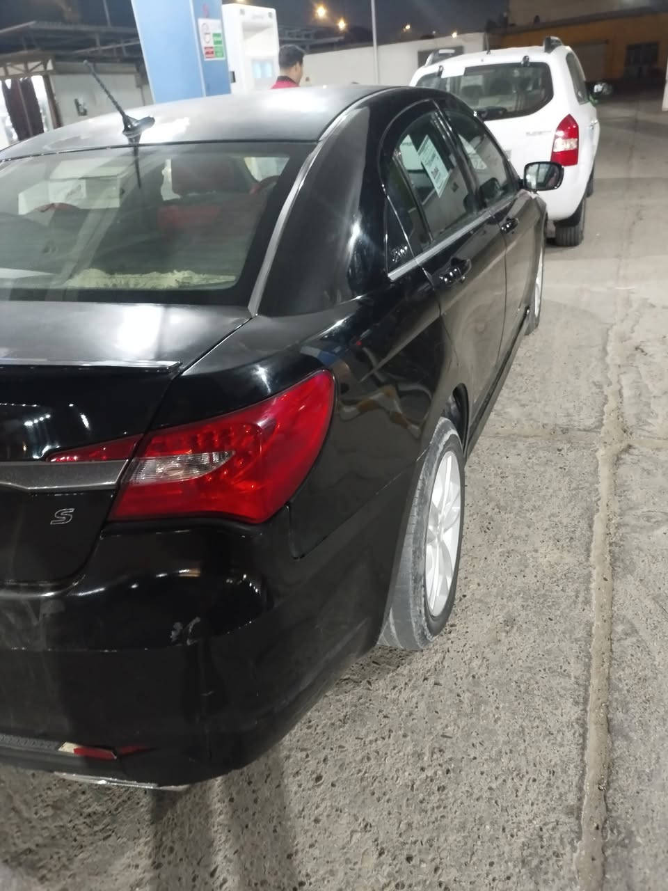 سلام عليكم ورحمه الله سياره للبيع سي ميتين  200cرقم بابل تحويل ثاني يوم محرك جديده حداديه خير من الله موديل 2013 السعر 77وبيه مجال حك الجيه المكان بابل للاستفسار***********
