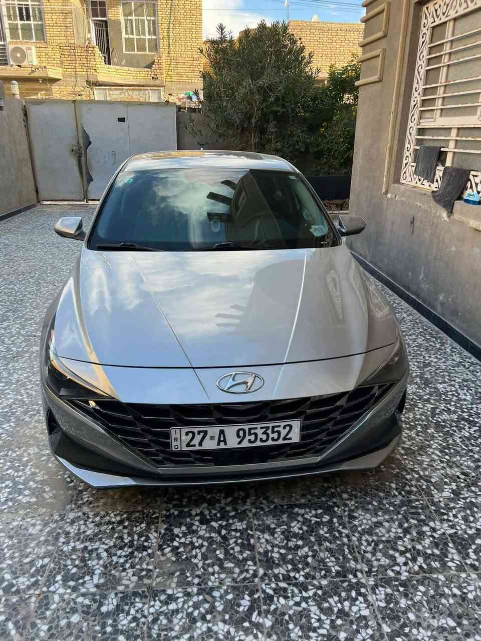 سلام عليكم
للبيع النترا 2022 وارد امريكي رقم ذي قار معوقين 
حادث السياره تبديل باب الخلفي فقط 
فول مواصفات 1/1
السعر 155 وبيهه مجال بسيط 
للاستفسار ***********
